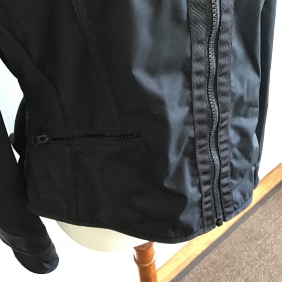 Lululemon Athletics Black Jacket - Picture 5 of 14